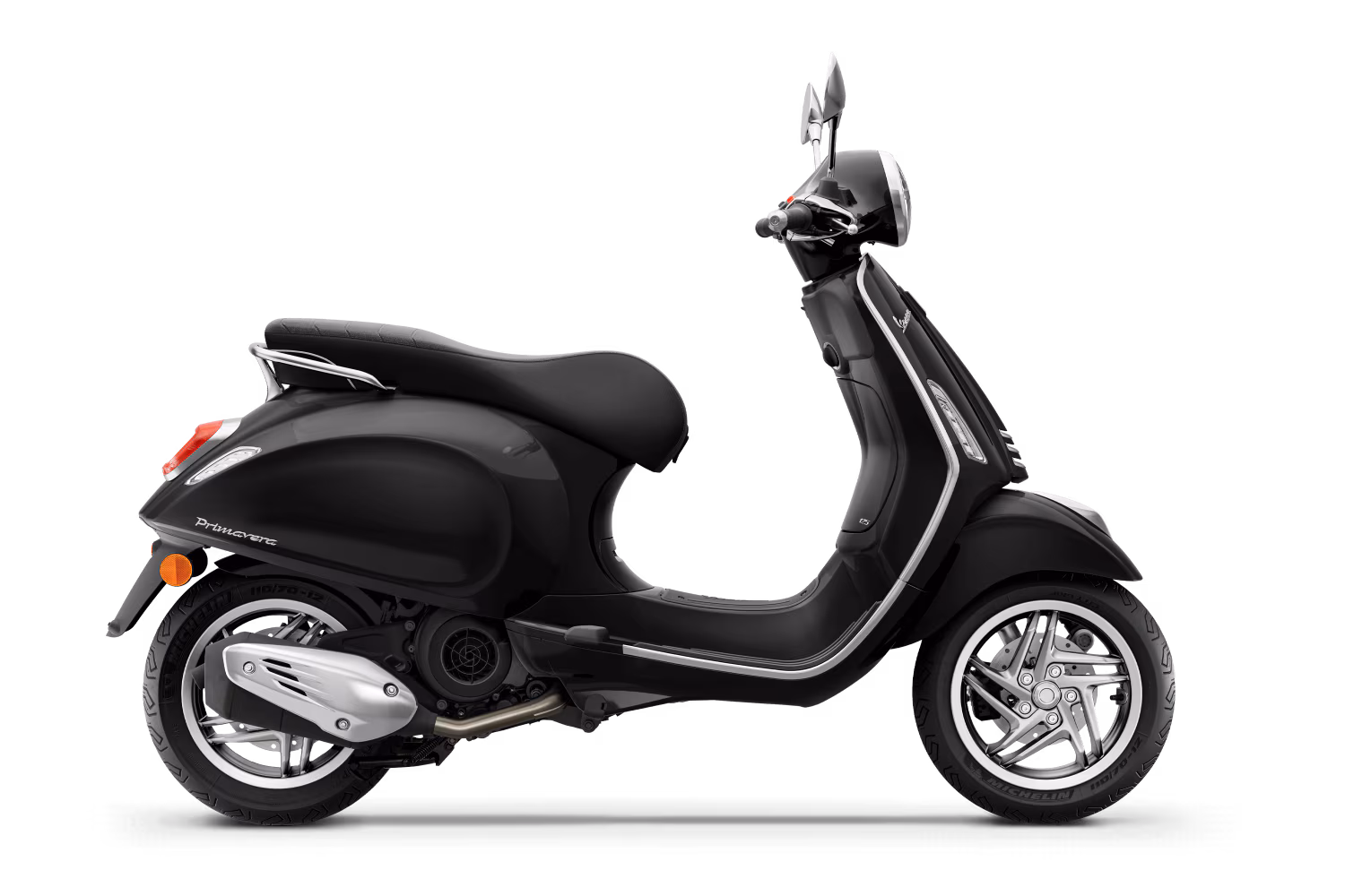 Vespa Primavera 125 Euro 5+ nero convinto Vespa Primavera 125 Euro 5+ nero convinto